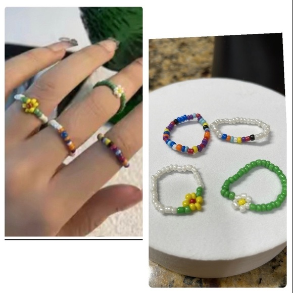Beaded Flower Stretch Ring Set - Picture 3 of 9